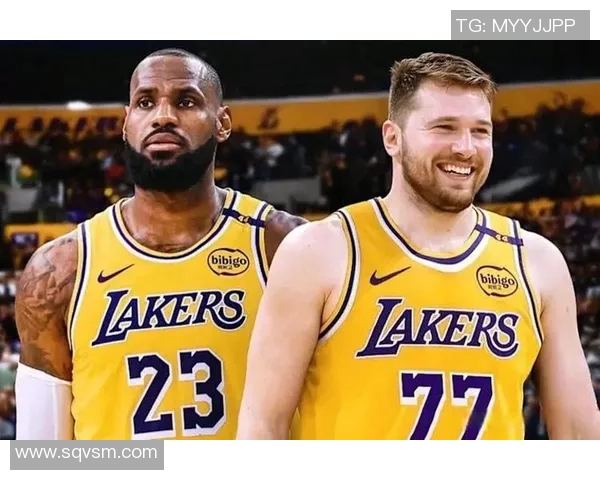 湖人揭幕战重挫快船，詹姆斯首秀32+10+11刷三双助球队取得胜利