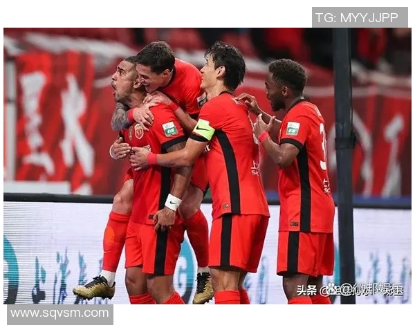 武磊在关键时刻绝杀对手帮助上海海港赢得重要胜利